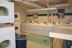 Lake-Crest-001-Apartments