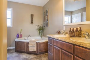 Residences-at-009-Oak-View