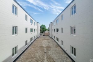 thumbs_BuildingPhoto-42